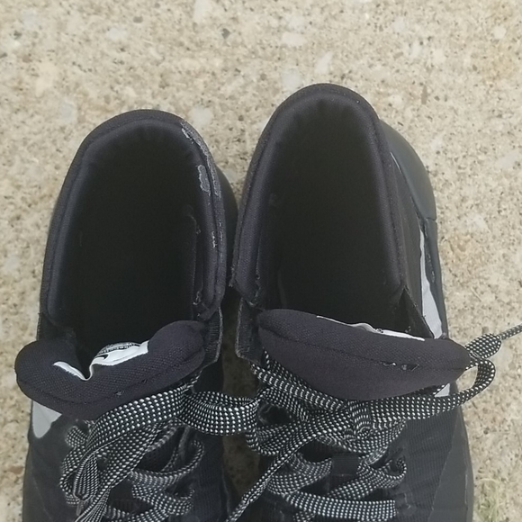 Nike's - Picture 2 of 8